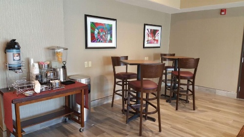 Best Western Plus Airport Inn And Suites image 21