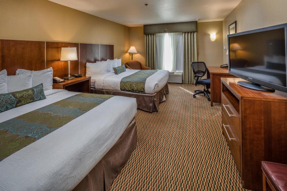 Best Western Plus Airport Inn And Suites